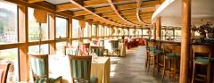 Cafes and bars in the hotel 